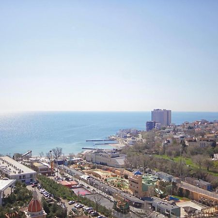 Gagarin Plaza Apartment Odesa Exterior foto